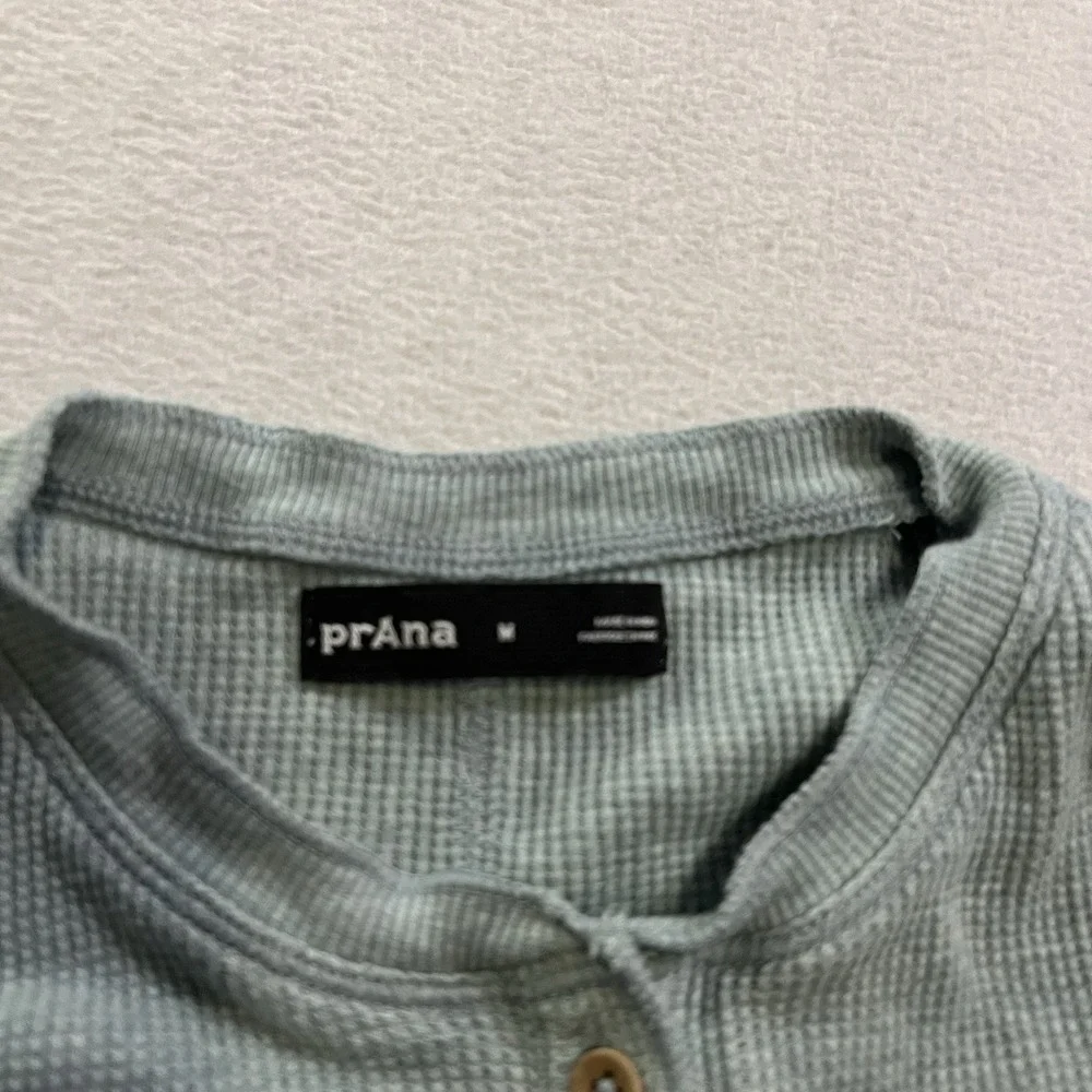 Prana Henley Shirt Women's Size Medium Blue Henley Thermal Long Sleeve